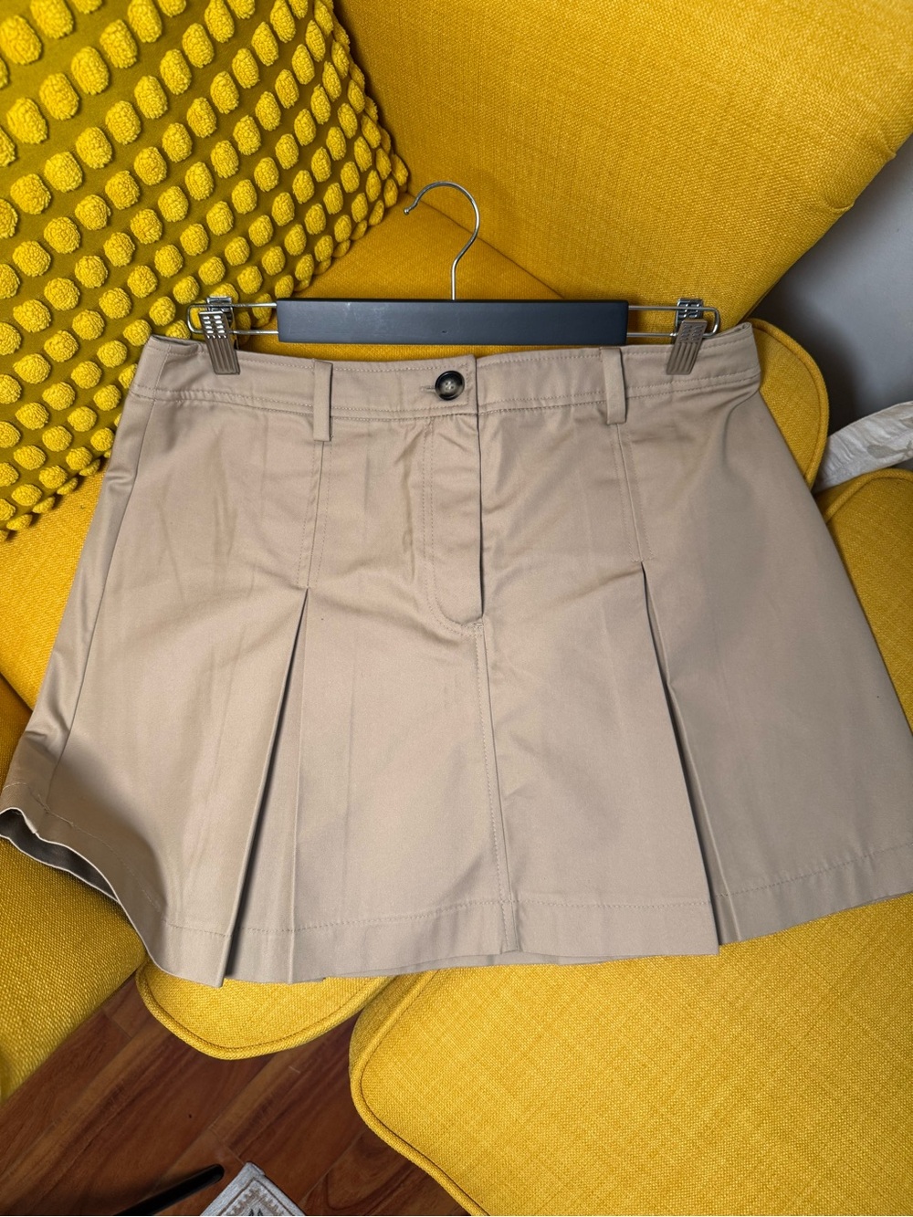 H&M Beige Pleated Skirt with Belt Loops